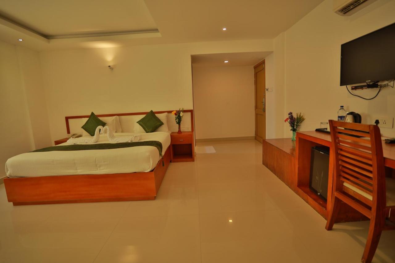 Sea View Resort-& Spa Cherai Cherai Beach Exterior foto